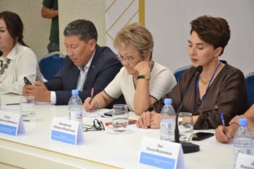 Марат Азильханов встретился с членами Акмолинской Ассамблеи народа Казахстана