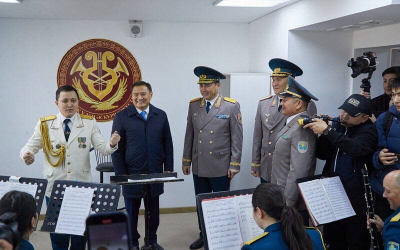Республика күні қарсаңында Көкшетауда жаңа казарма ашылды