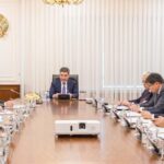 Президент тапсырмасы бойынша Үкімет макроэкономикалық тұрақтылықты қамтамасыз ету және экономикалық реформалардың теріс салдарын барынша азайту бағытында шаралар қабылдауда