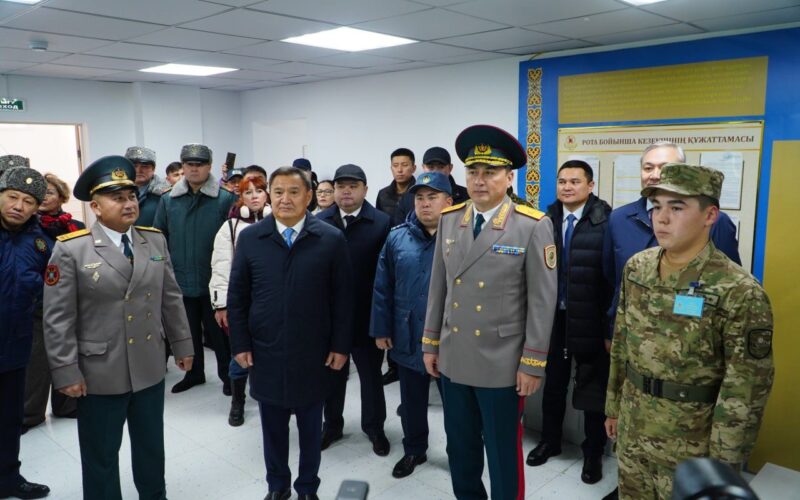 В преддверии Дня Республики в Кокшетау открылась новая казарма