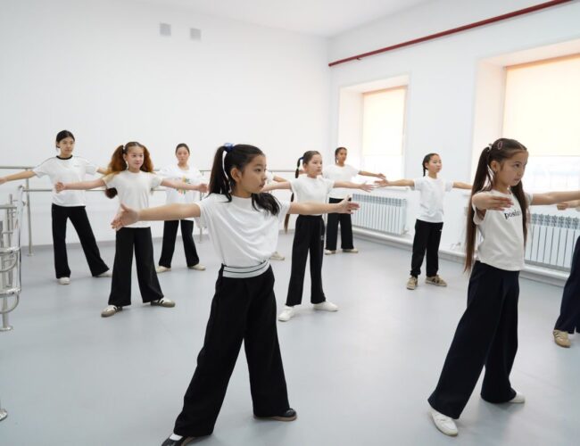 Кенесары ауылында жаңа Мәдениет үйі ашылды: тұрғындар бұл сәтті 30 жыл күтті