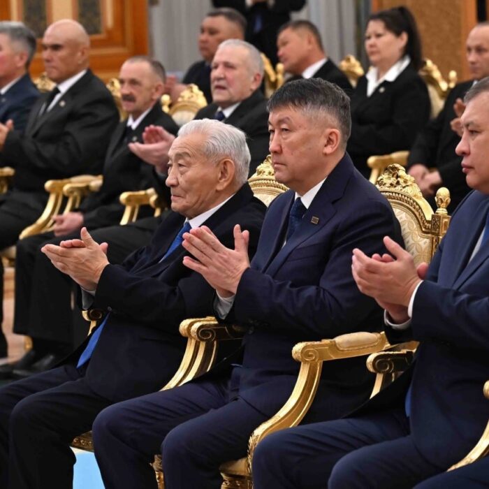 Глава государства: «До 2030 года реконструкцией будет охвачено не менее 200 объектов, обновлено 86 тысяч километров сетей»