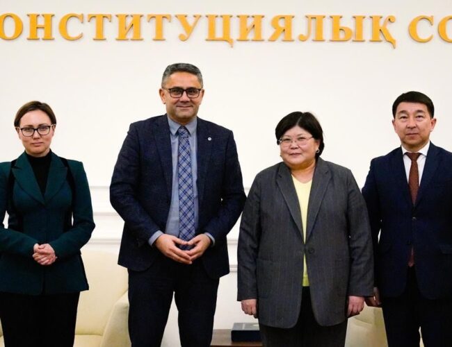 ЕҚЫҰ Демократиялық институттар және адам құқықтары жөніндегі бюросының делегациясына Конституциялық реформа жөніндегі комиссияның Конституция жобасы бойынша жұмысы таныстырылды