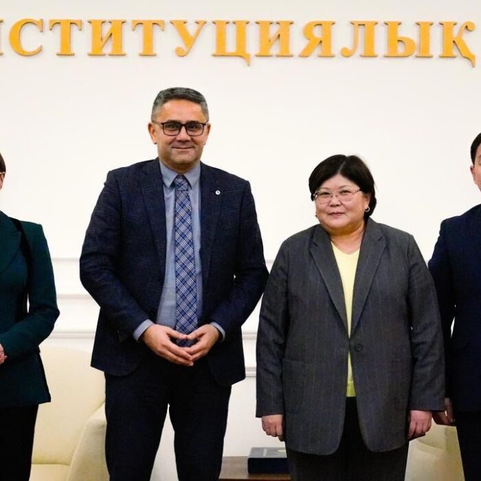 ЕҚЫҰ Демократиялық институттар және адам құқықтары жөніндегі бюросының делегациясына Конституциялық реформа жөніндегі комиссияның Конституция жобасы бойынша жұмысы таныстырылды