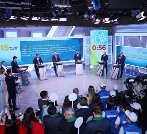 Саяси партиялар халықтық Конституцияны қолдайтындарын мәлімдеді