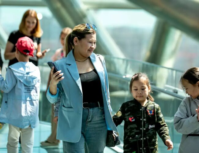 Социальная модернизация: Казахстан закрепляет курс в новой Конституции