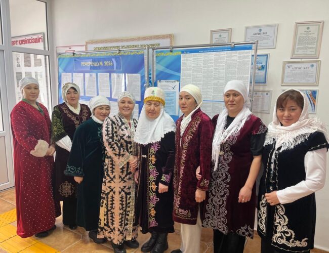 «Ақ жаулықты аналар» — мудрость и традиции на избирательных участках