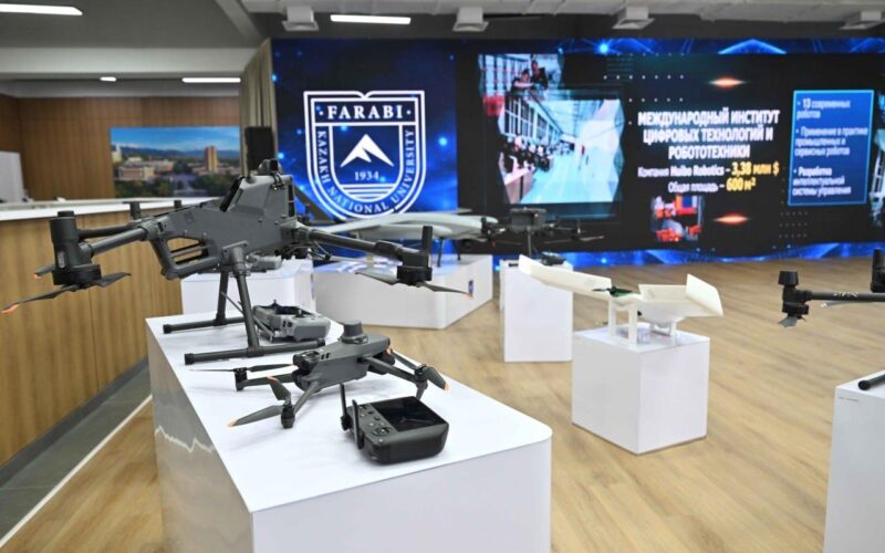 Глава государства посетил Казахский национальный университет имени аль-Фараби