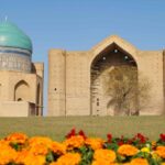 Президент посетил мавзолей Ходжи Ахмеда Яссауи