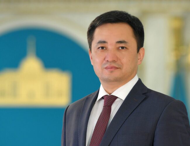 *Бұл референдумның еліміз үшін де, барлық азаматтарымыз үшін де маңызы өте зор — Айбек Дәдебай*