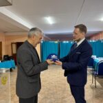 Ақмола облысында сайлау учаскелерінде сайлаушыларды қалай қарсы алып жатыр: сыйлықтар мен алғашқы дауыс