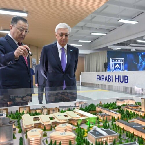Қасым-Жомарт Тоқаев Алматы қаласына жұмыс сапары аясында әл-Фараби атындағы Қазақ ұлттық университетінің ғылыми әлеуетімен танысты