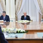 В ходе встречи были обсуждены перспективы расширения взаимовыгодного сотрудничества в сферах сельского хозяйства, легкой промышленности, цифровизации, горнодобывающей промышленности, туризма, транспорта и логистики, а также укрепления межрегиональных связей