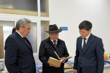 23 сәуір күні М. Жұмабаев атындағы Ақмола облыстық әмбебап ғылыми кітапханасында өңірдің үздік кітапханашыларын ұлықтау салтанаты өтті