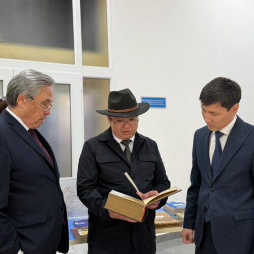 23 сәуір күні М. Жұмабаев атындағы Ақмола облыстық әмбебап ғылыми кітапханасында өңірдің үздік кітапханашыларын ұлықтау салтанаты өтті