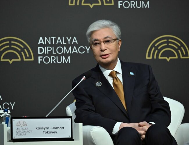 Глава государства принял участие в панельной сессии Анталийского дипломатического форума