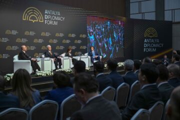 Президент перечислил качества, которые должны быть присущи современным лидерам