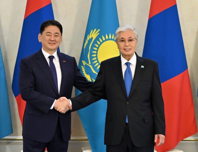 Қазақстан мен Моңғолия президенттері шағын құрамда келіссөз жүргізді