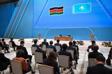 Президенты Казахстана и Кении провели переговоры в расширенном составе