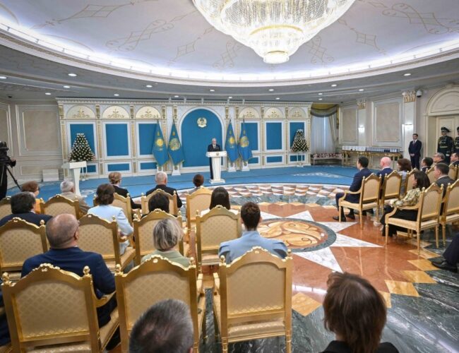 Глава государства выступил на церемонии награждения работников СМИ