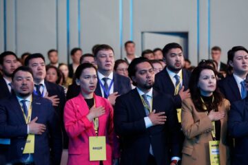 Партияның Саяси кеңесінің мүшесі Дмитрий Павленко филиалдар құру тиімді партиялық жұмыстың маңызды шарты екенін атап өттi