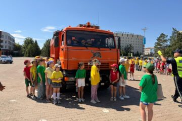 В Кокшетау прошла масштабная профилактическая акция «Безопасная дорога для детей»