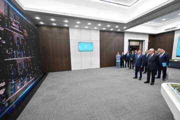 Глава государства ознакомился с ходом развития города Алатау