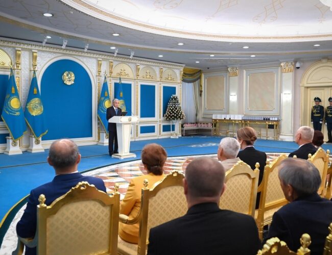 Мемлекет басшысы: «Бүгінгі журналистер ұлтты өркениетке жетелейтін ағартушылық жолдағы шамшырақ болуы керек»