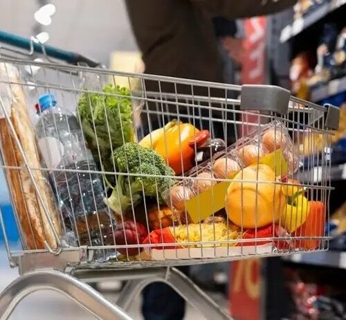 Қазақстанда апта ішінде әлеуметтік маңызы бар азық-түлік тауарларының бағасы төмендеді