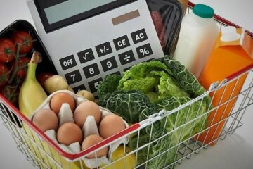За неделю в Казахстане снизились цены на ряд социально значимых продовольственных товаров