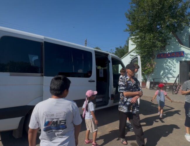 В Егиндыкольском районе впервые за 35 лет запустили социальный автобус