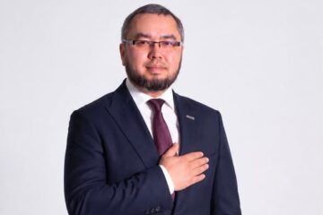 «Культура человека проявляется не в больших словах, а в простых вещах — в том, как мы разговариваем, здороваемся и ведём себя среди других людей» — Sherzod A. Pulatov