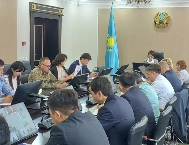 В акимате Акмолинской области обсудили вопросы реализации инклюзивной политики и трудоустройства приоритетных категорий безработных граждан
